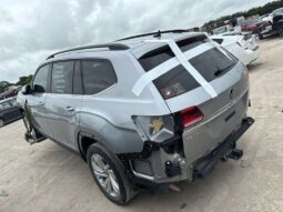 
										Salvaged Cars 2023 Volkswagen Atlas Cross Sport full									