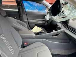 
										Salvaged Cars 2024 Hyundai Elantra full									
