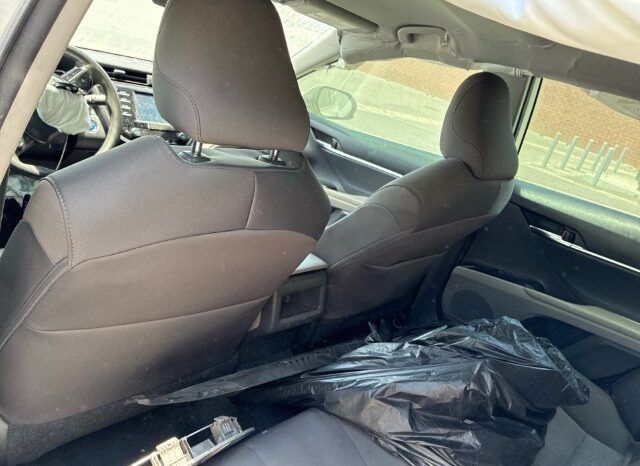 
								Salvaged Cars 2020 Toyota Camry full									