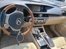 
										Salvaged Cars 2014 Lexus ES full									