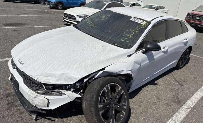 
								Salvaged Cars 2023 Kia k5 full									