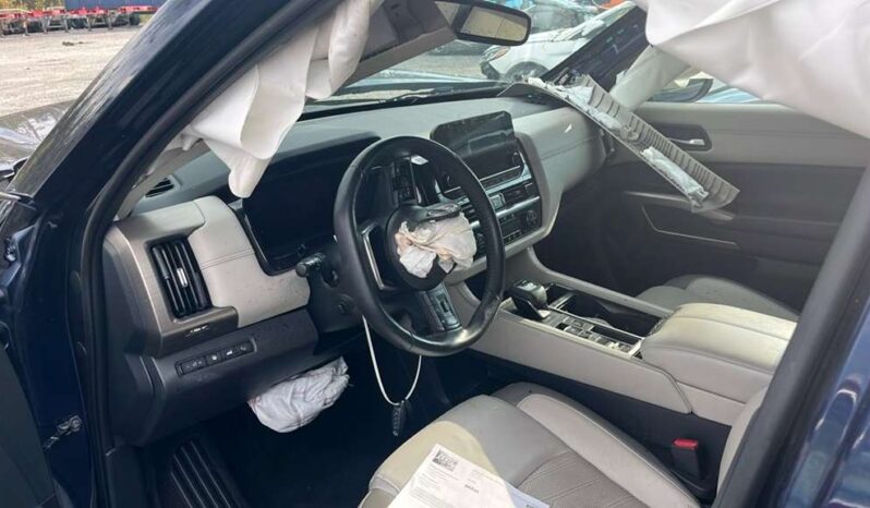 
								Salvaged Cars 2022 Nissan Pathfinder full									