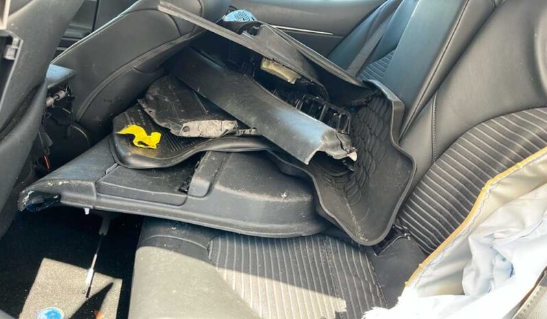 
								Salvaged Cars 2024 Toyota Camry full									