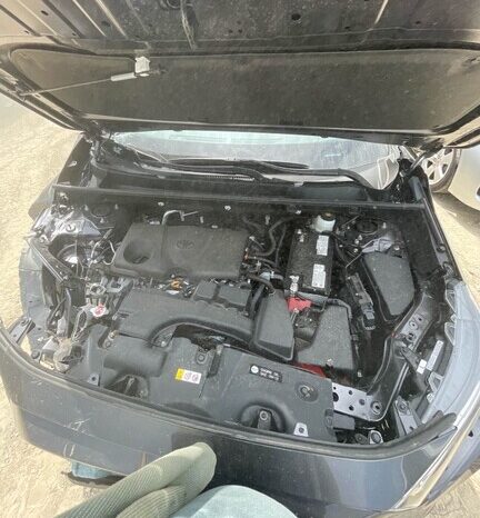 
								Salvaged Cars 2024 Toyota RAV4 full									