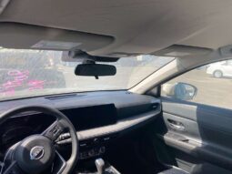 
										Salvaged Cars 2025 Nissan Kicks MPV full									
