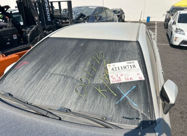 
								Salvaged Cars Toyota Camry full									