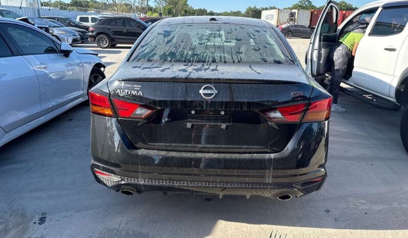 
								Salvaged Cars 2024 Nissan Altima full									