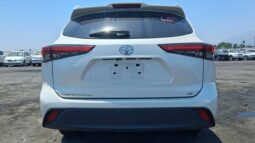 
										Salvaged Cars 2021 Toyota Highlander full									