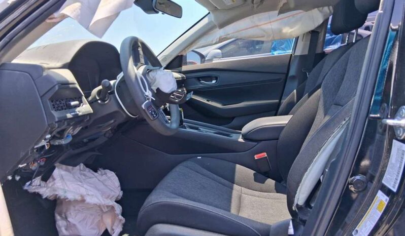 
								Salvaged Cars 2023 Honda Accord full									
