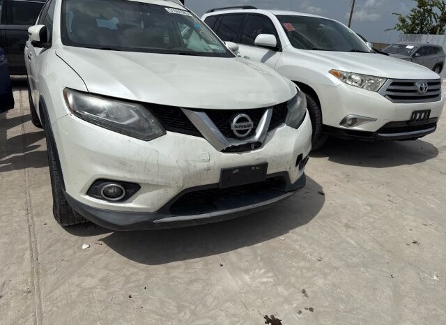 
								Salvaged Cars 2016 Nissan Rogue full									