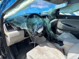 
										Salvaged Cars 2017 Hyundai Tucson full									
