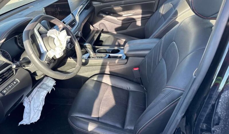
								Salvaged Cars 2024 Nissan Altima full									