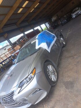 Salvaged Cars 2016 Lexus ES