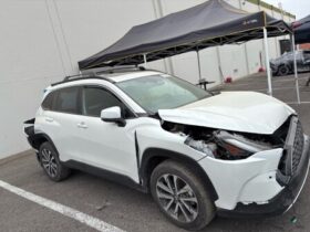 Salvaged Cars 2023 Toyota Corolla Cross