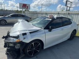 
										Salvaged Cars 2020 Toyota Camry full									