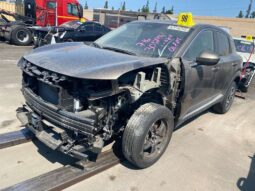 
										Salvaged Cars 2025 Nissan Kicks MPV full									