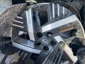 Salvaged Cars 2025 Nissan Kicks MPV