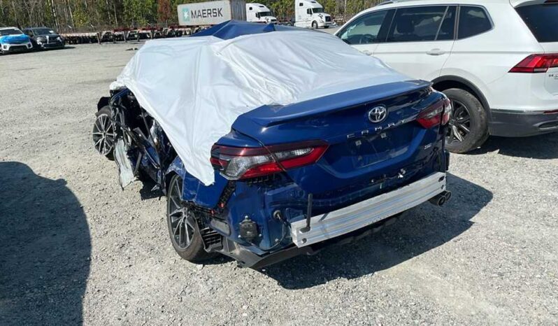 
								Salvaged Cars 2024 Toyota Camry full									