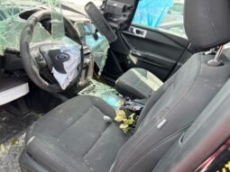 
										Salvaged Cars 2021 Ford Explorer full									