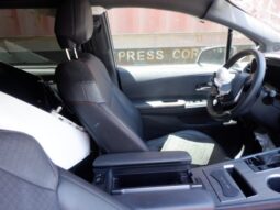 
										Salvaged Cars 2021 Toyota Sienna full									