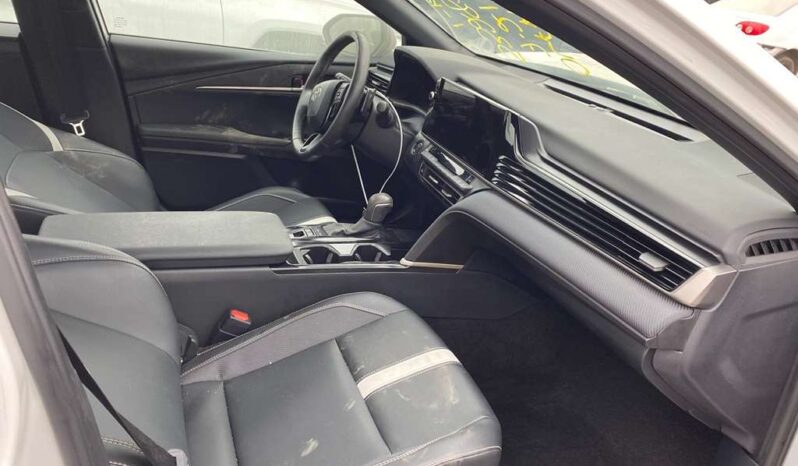 
								Salvaged Cars 2025 Toyota Camry full									