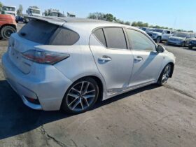Salvaged Cars 2015 Lexus CT