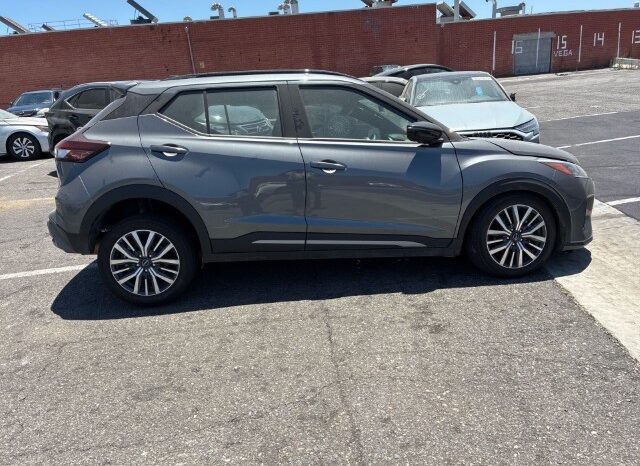 
								Salvaged Cars 2024 Nissan kicks full									