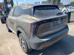 
										Salvaged Cars 2025 Nissan Kicks MPV full									