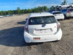 
										Salvaged Cars 2013 Toyota Prius C full									