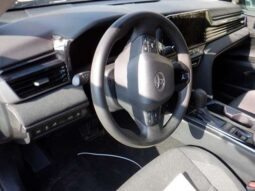 
										Salvaged Cars 2025 Toyota Camry full									