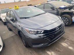 
										Salvaged Cars 2025 Nissan Versa full									