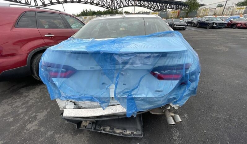 
								Salvaged Cars 2021 Toyota Camry full									