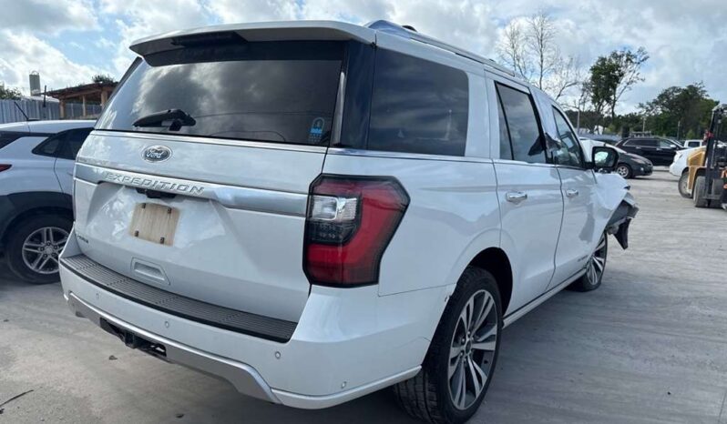 
								Salvaged Cars 2020 Ford Expedition full									