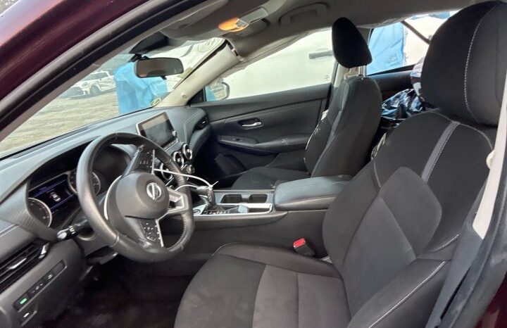 
								Salvaged Cars 2022 Nissan Sentra full									