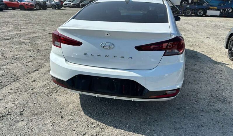
								Salvaged Cars 2020 Hyundai Elantra full									