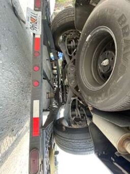 
										Salvaged Cars 2023 GMC Yukon full									