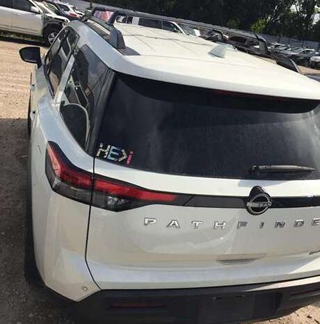 
								Salvaged Cars 2022 Nissan Pathfinder full									