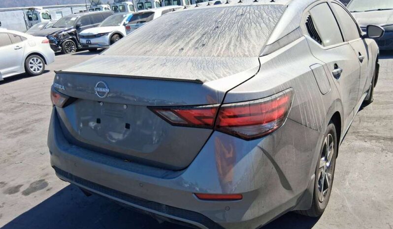
								Salvaged Cars 2025 Nissan Sentra full									