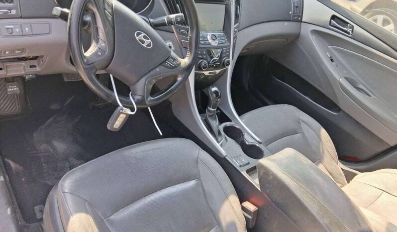 
								Salvaged Cars 2014 Hyundai Sonata full									