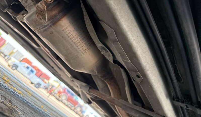
								Salvaged Cars 2012 Toyota prius v full									