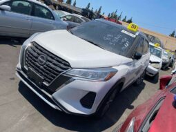 Salvaged Cars 2024 Nissan kicks