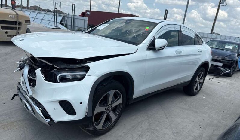 
								Salvaged Cars 2023 Mercedes-Benz GLC-Class full									
