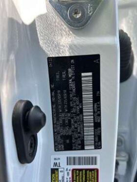 Salvaged Cars 2022 Toyota Highlander