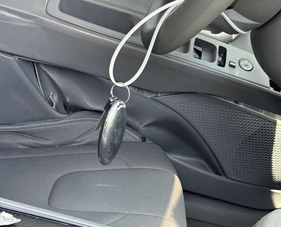 
								Salvaged Cars 2024 Hyundai Elantra full									