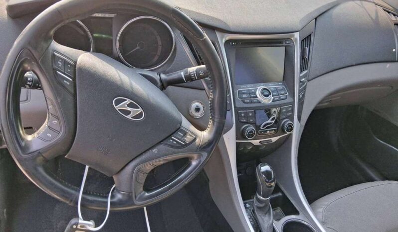 
								Salvaged Cars 2014 Hyundai Sonata full									
