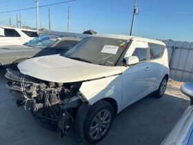 Salvaged Cars 2022 Kia Soul