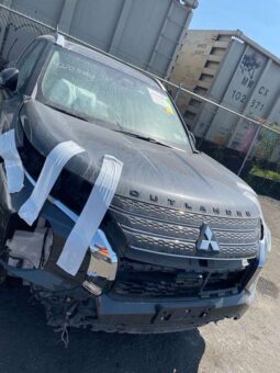 
										Salvaged Cars 2024 MITSUBISHI Outlander full									