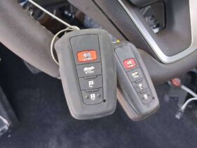 Salvaged Cars 2024 Toyota RAV4
