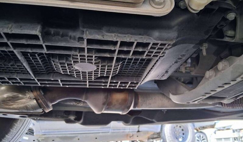 
								Salvaged Cars 2021 Ford Explorer full									