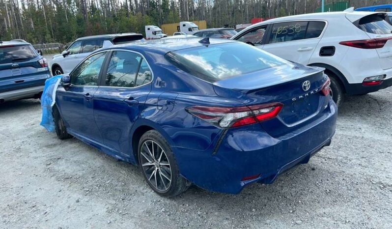 
								Salvaged Cars 2024 Toyota Camry full									